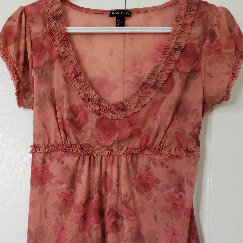 Floral net top size small